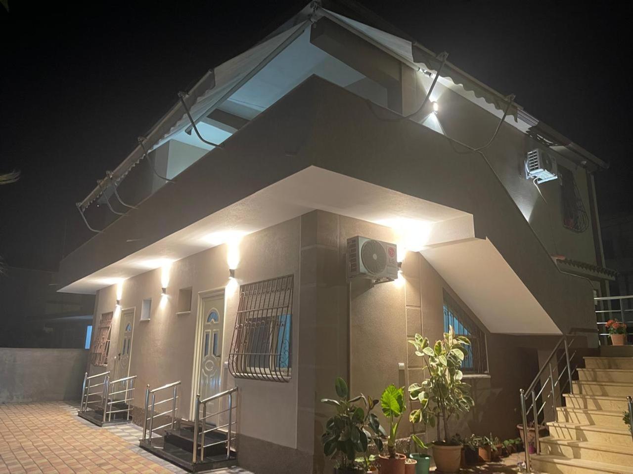 Vila Megi-Rent Room Vlore Exterior photo
